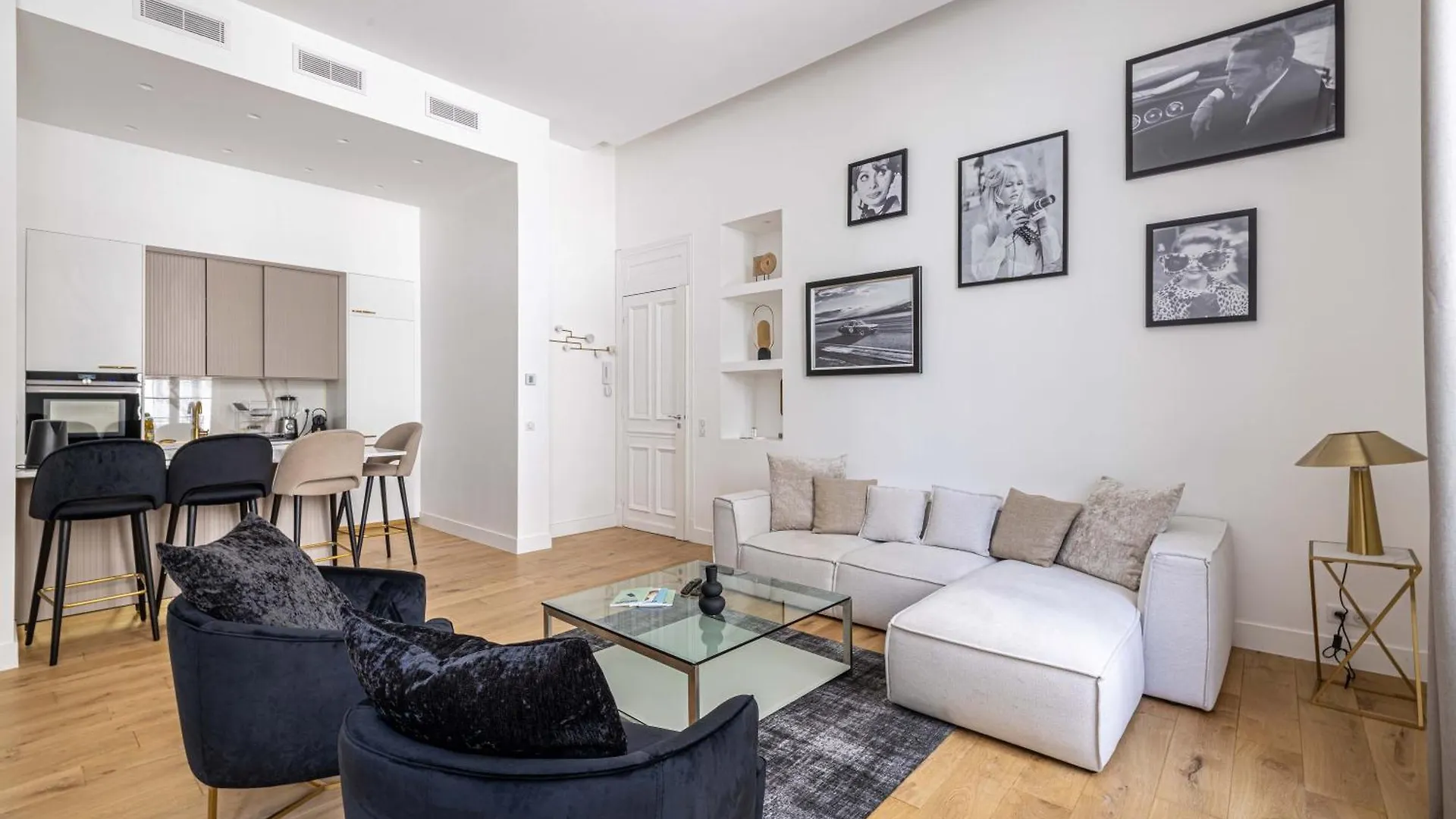 C1 Suite Hoche 3 Bdr Ac 5Mins Walk Palais Fest &Beach Cannes 0*,  France