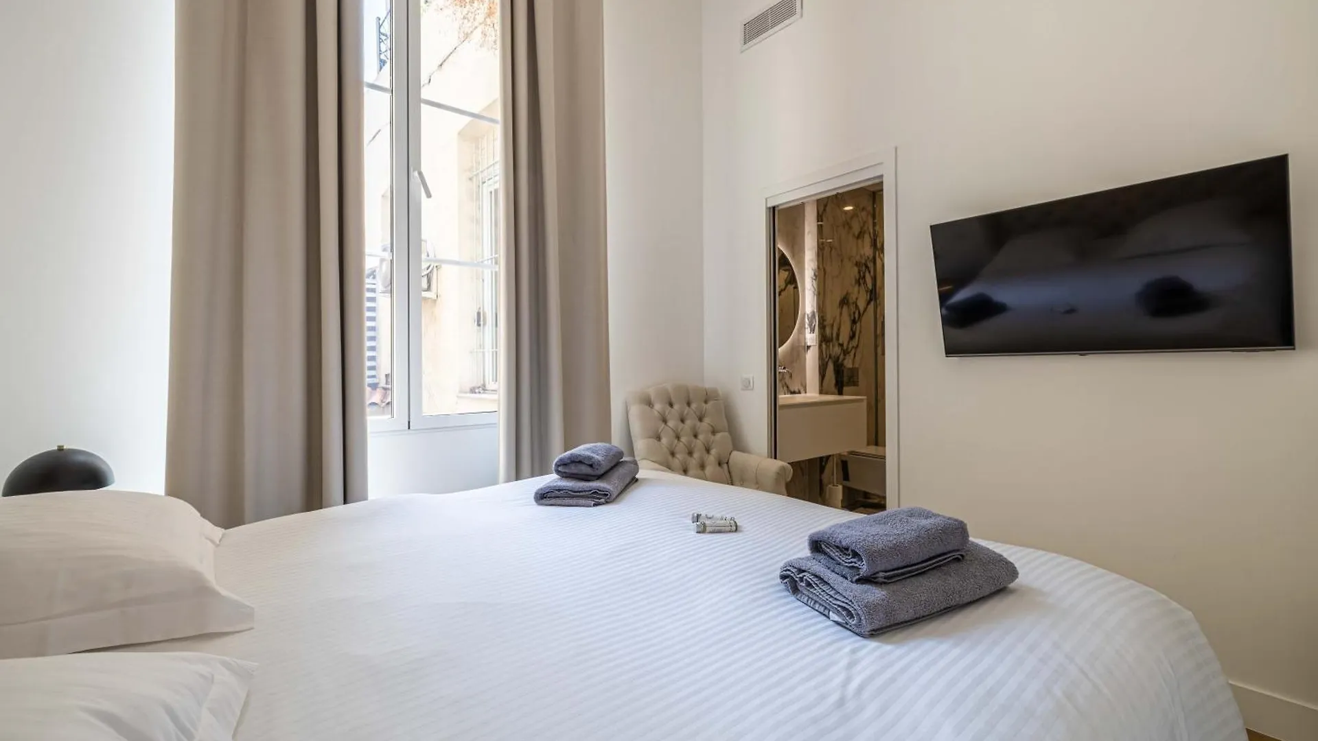 Apartment C1 Suite Hoche 3 Bdr Ac 5Mins Walk Palais Fest &Beach Cannes