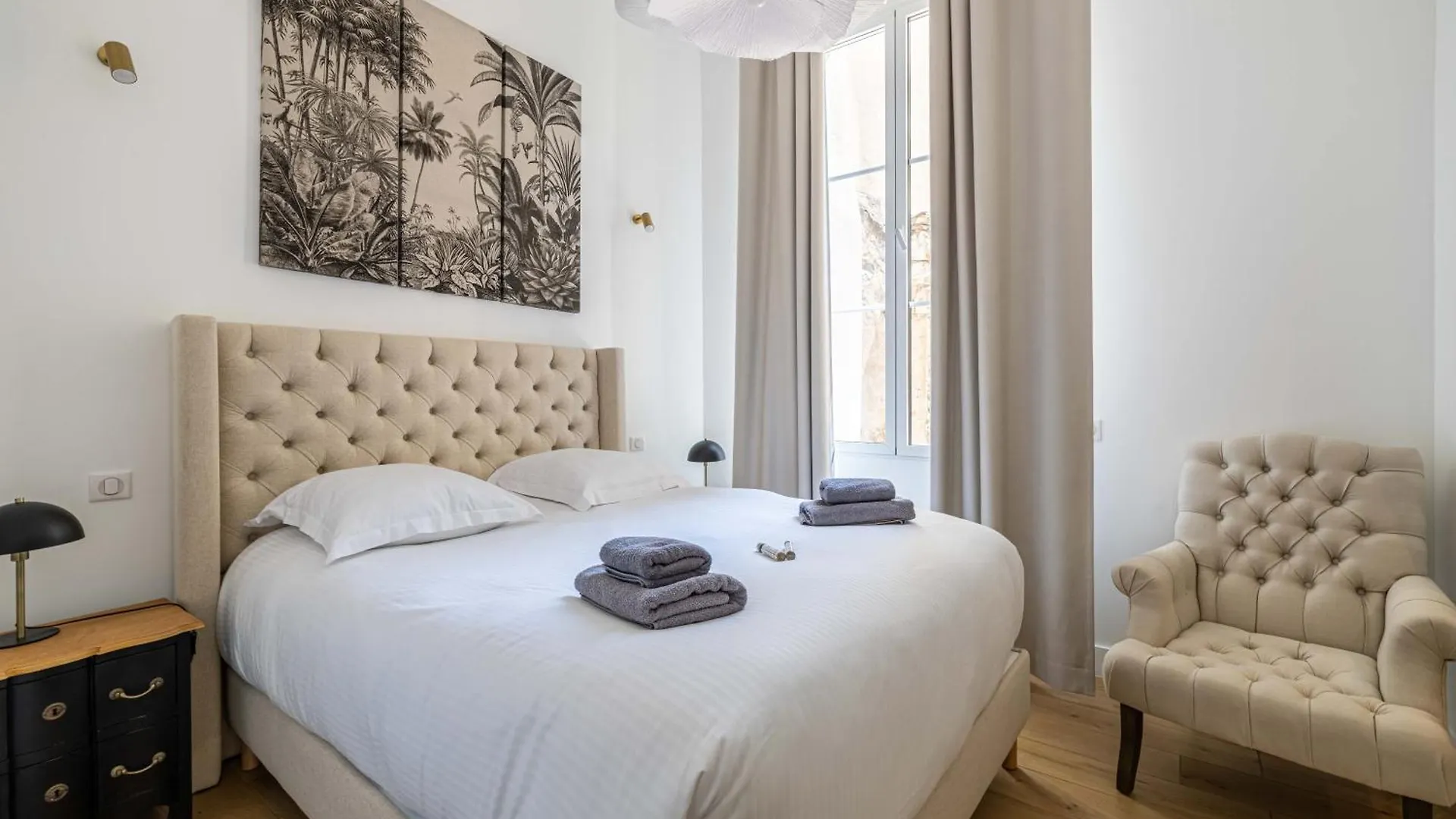 Apartment C1 Suite Hoche 3 Bdr Ac 5Mins Walk Palais Fest &Beach Cannes France